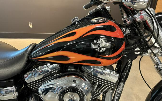 2011 Harley-Davidson® Wide Glide® Antique White