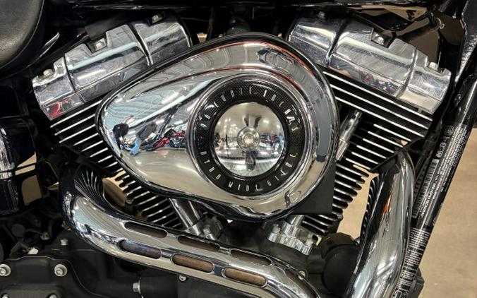 2011 Harley-Davidson® Wide Glide® Antique White