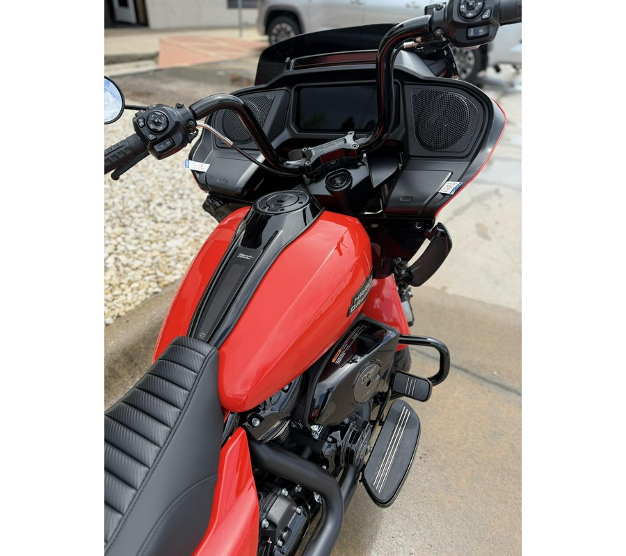 2026 Harley-Davidson Road Glide BLOOD ORANGE