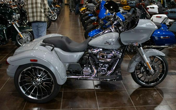 2023 Harley-Davidson Road Glide 3 Trike First Look [5 Fast Facts]