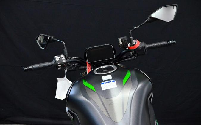 2026 Kawasaki Z900 SE ABS