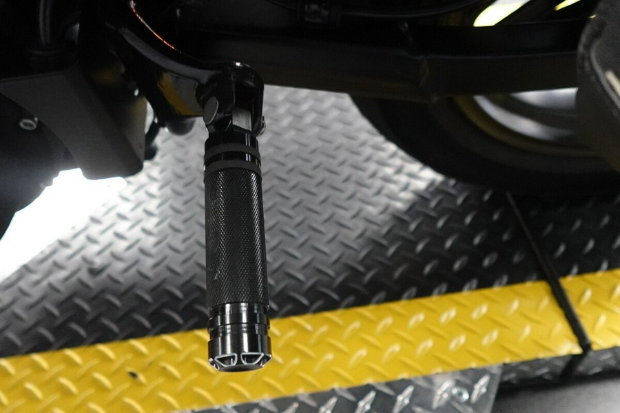 2017 Harley-Davidson 1200 Custom Velocity Red Sunglo