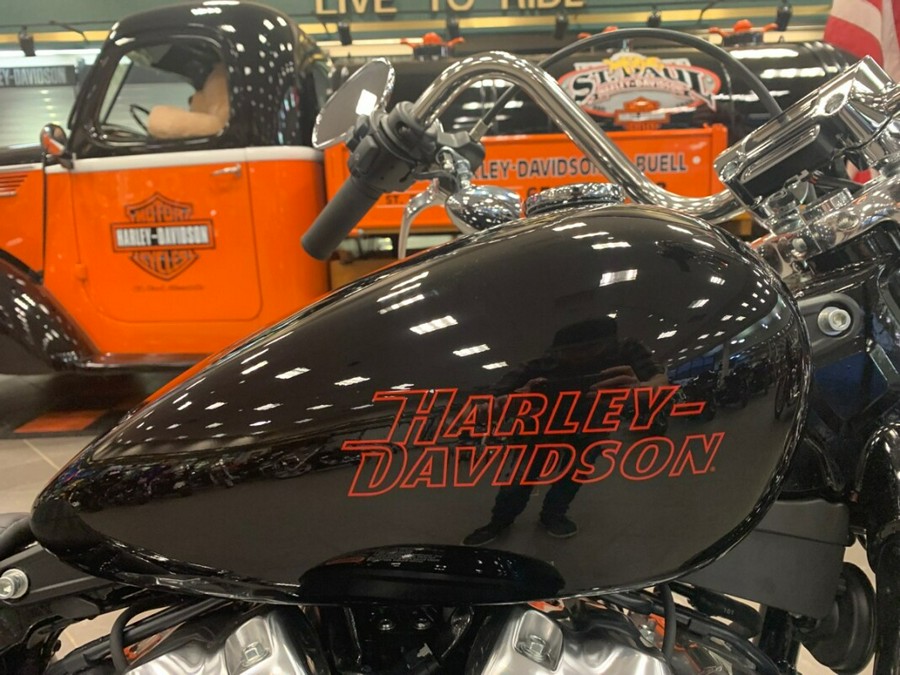 2024 Harley-Davidson Softail Standard FXST