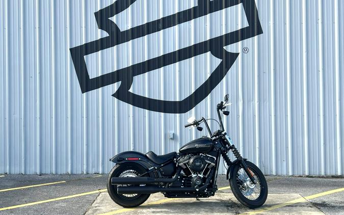 2020 Harley-Davidson® Street Bob® Vivid Black