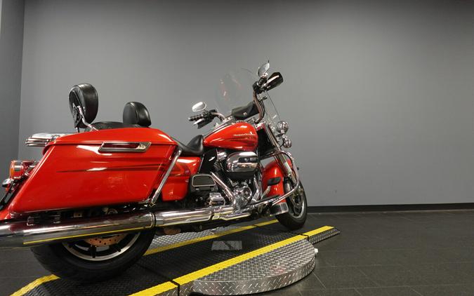 2017 Harley-Davidson Road King Custom Colour Laguna Orange