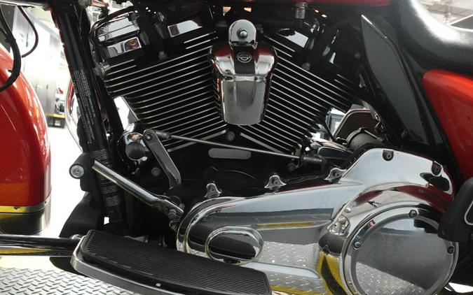 2017 Harley-Davidson Road King Custom Colour Laguna Orange