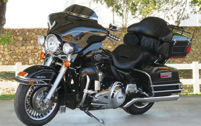 2012 Harley-Davidson® FLHTCU - Electra Glide® Ultra Classic