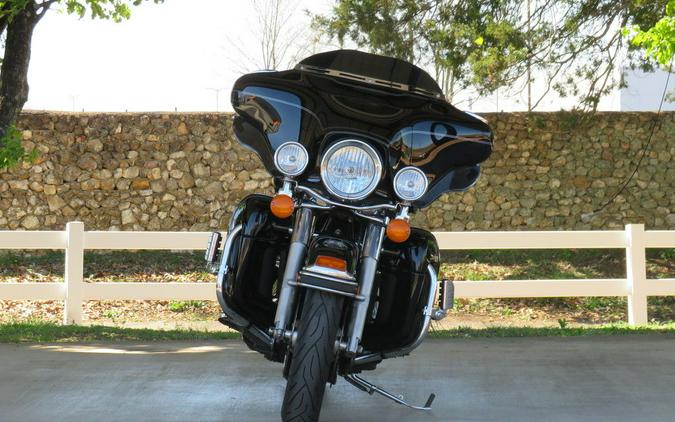 2012 Harley-Davidson® FLHTCU - Electra Glide® Ultra Classic