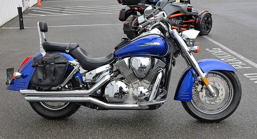 2006 HONDA VTX1300S