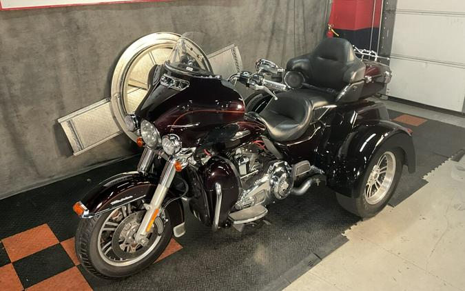 FLHTCUTG 2014 Tri Glide Ultra