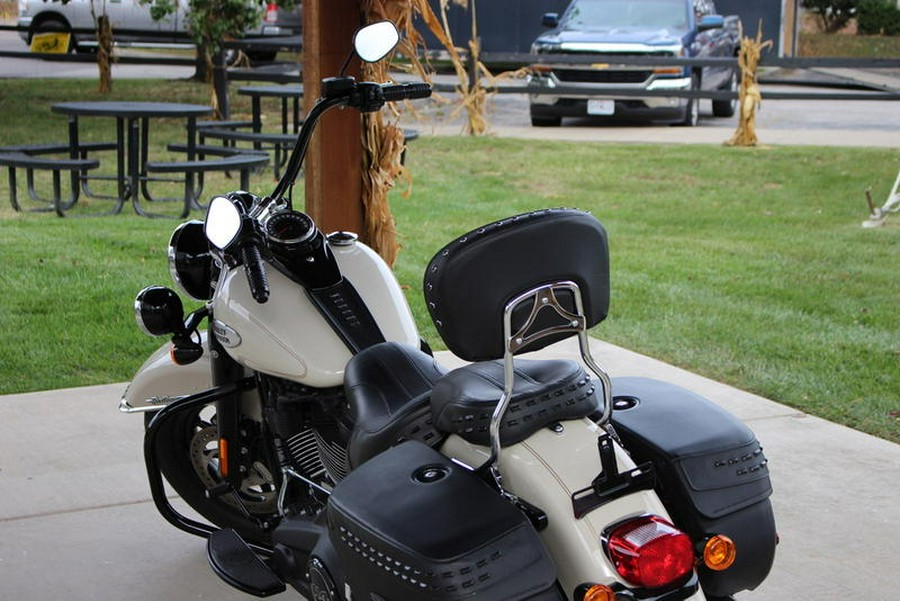 2022 Harley-Davidson® FLHCS - Heritage Classic 114