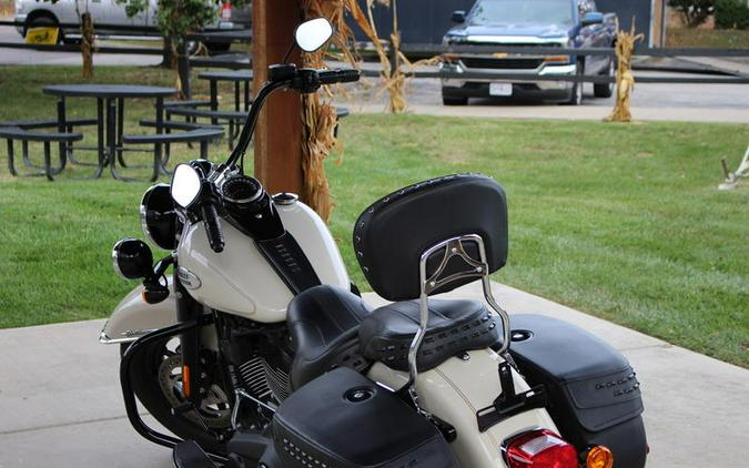 2022 Harley-Davidson® FLHCS - Heritage Classic 114