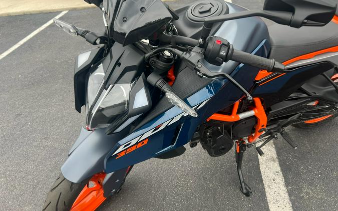 2025 KTM 390 Duke