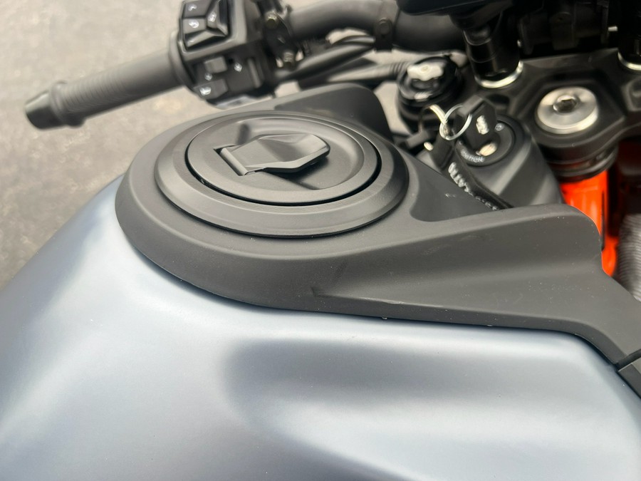 2025 KTM 390 Duke