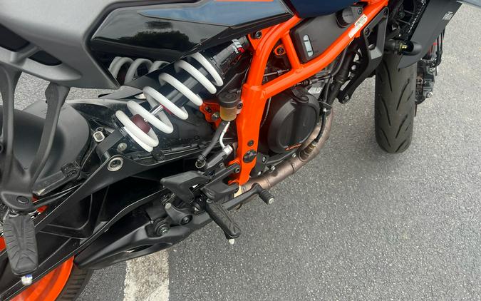 2025 KTM 390 Duke