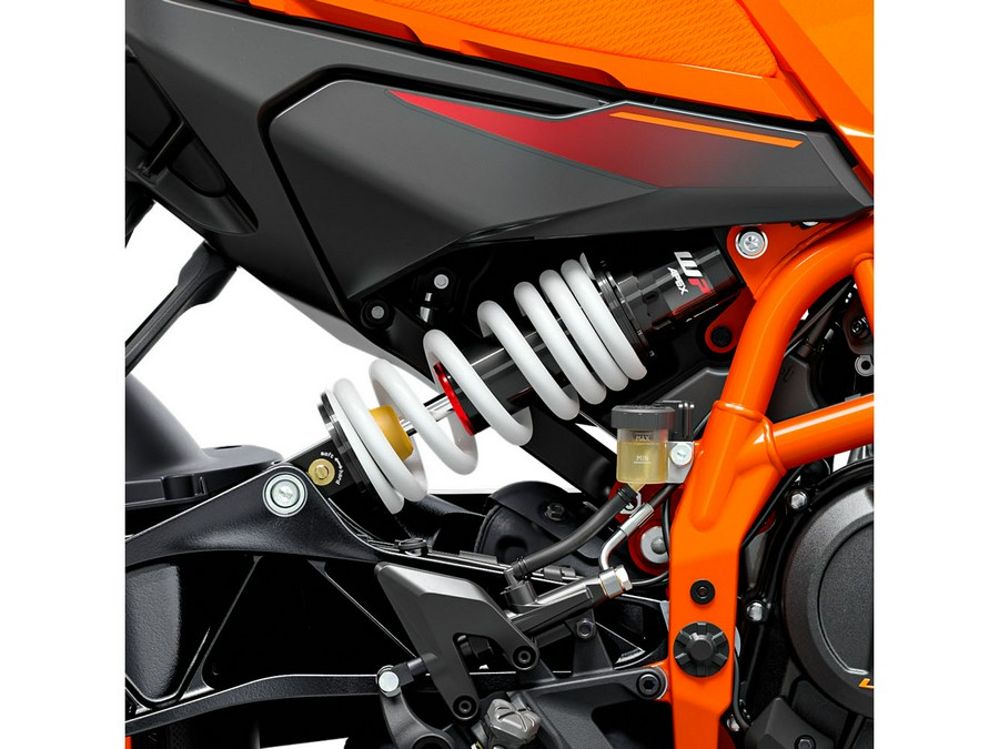 2025 KTM 390 Duke