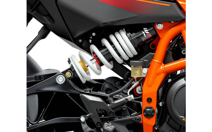 2025 KTM 390 Duke
