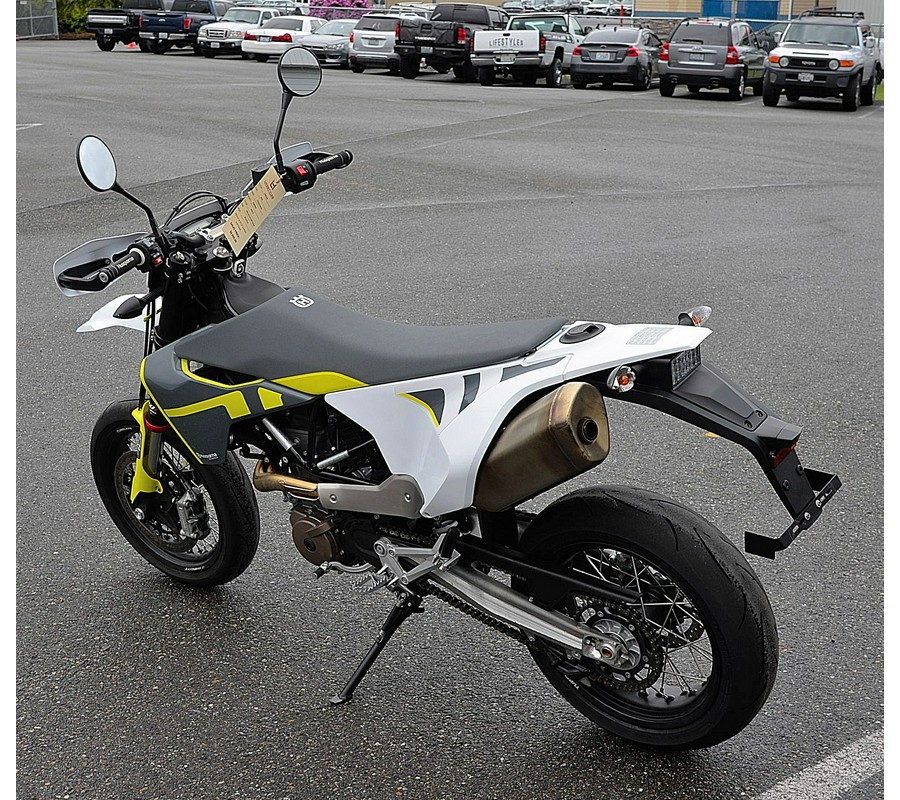 2022 HUSQVARNA 701 Supermoto