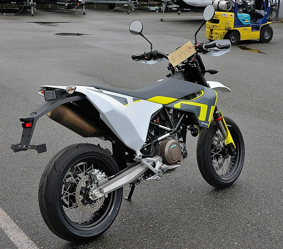 2022 HUSQVARNA 701 Supermoto