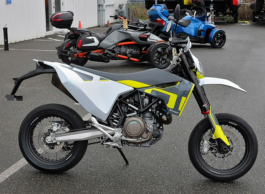 2022 HUSQVARNA 701 Supermoto