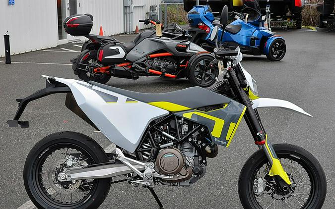 2022 HUSQVARNA 701 Supermoto