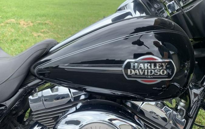 2008 Harley-Davidson® FLHTCU - Ultra Classic® Electra Glide®