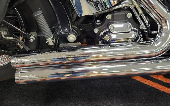 2015 Harley-Davidson® FLSTC - Heritage Softail® Classic