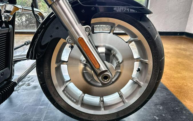 2025 Harley-Davidson® Fat Boy® Vivid Black