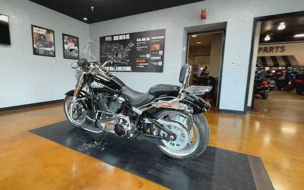 2025 Harley-Davidson® Fat Boy® Vivid Black