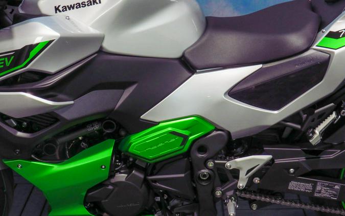 2024 Kawasaki Z7 Hybrid ABS