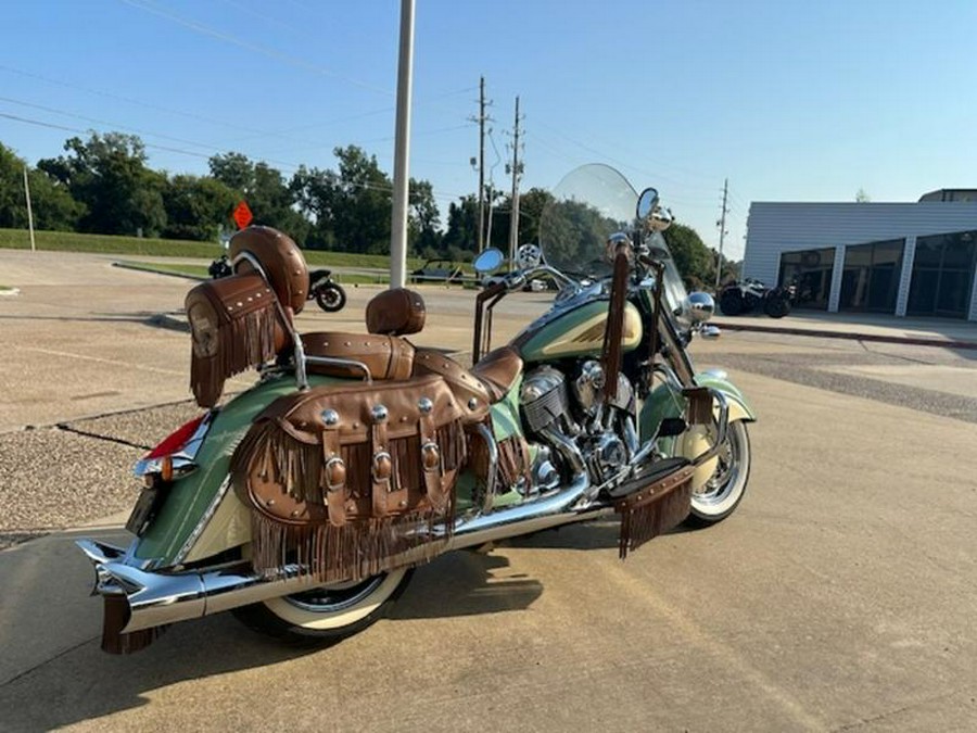 2015 Indian Motorcycle® Chief® Vintage Willow Green/Ivory Cream