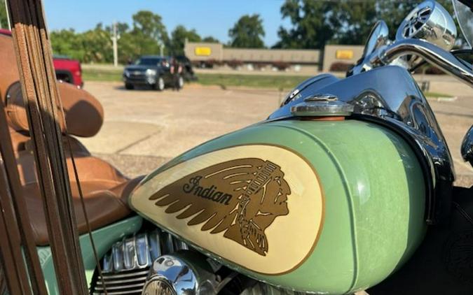 2015 Indian Motorcycle® Chief® Vintage Willow Green/Ivory Cream