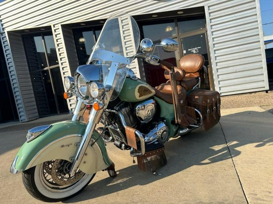 2015 Indian Motorcycle® Chief® Vintage Willow Green/Ivory Cream