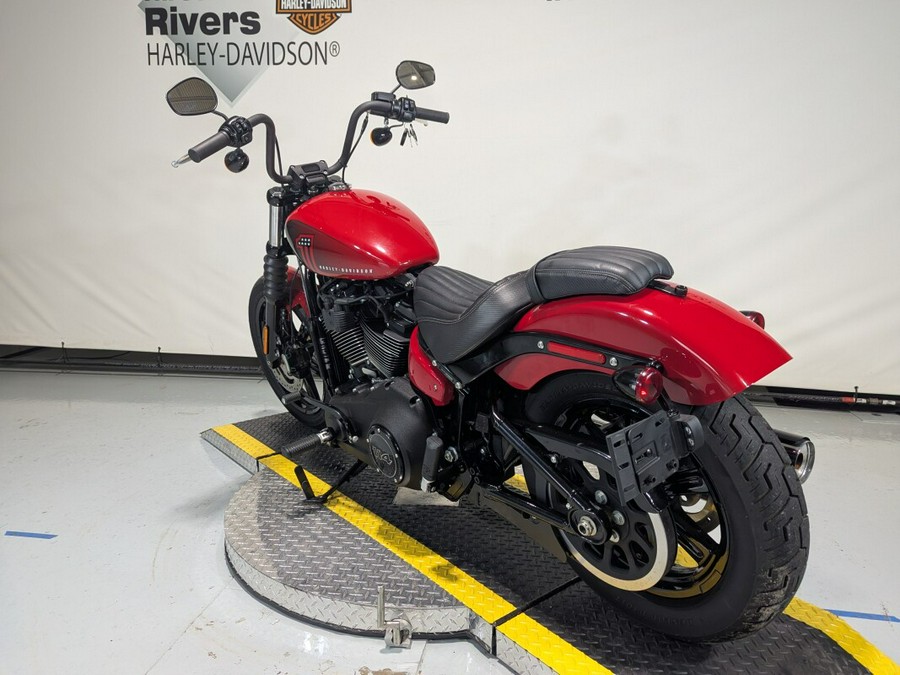 2022 Harley-Davidson® Street Bob® 114 Redline Red