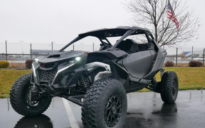 2024 Can-Am™ Maverick R X rs