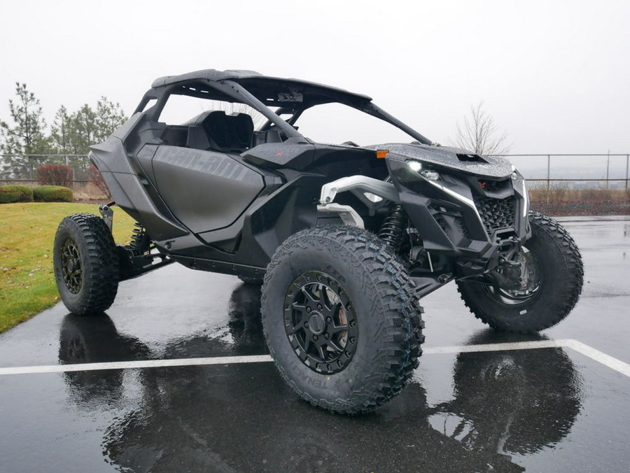 2024 Can-Am™ Maverick R X rs