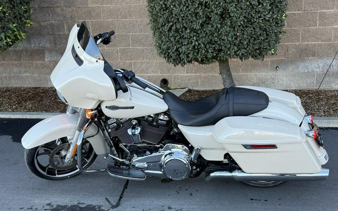 FLHX 2022 Street Glide®