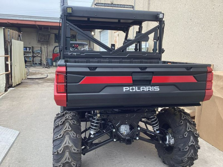 New 2025 POLARIS RANGER CREW XP 1000 PREMIUM SUNSET RED