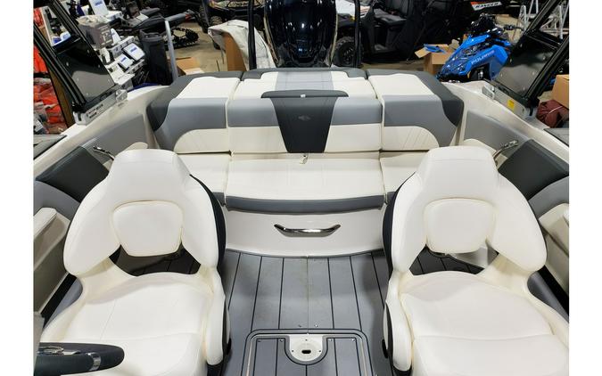 2024 Chaparral 21 SSI OB. 200HP Yamaha Vmax! IN STOCK!