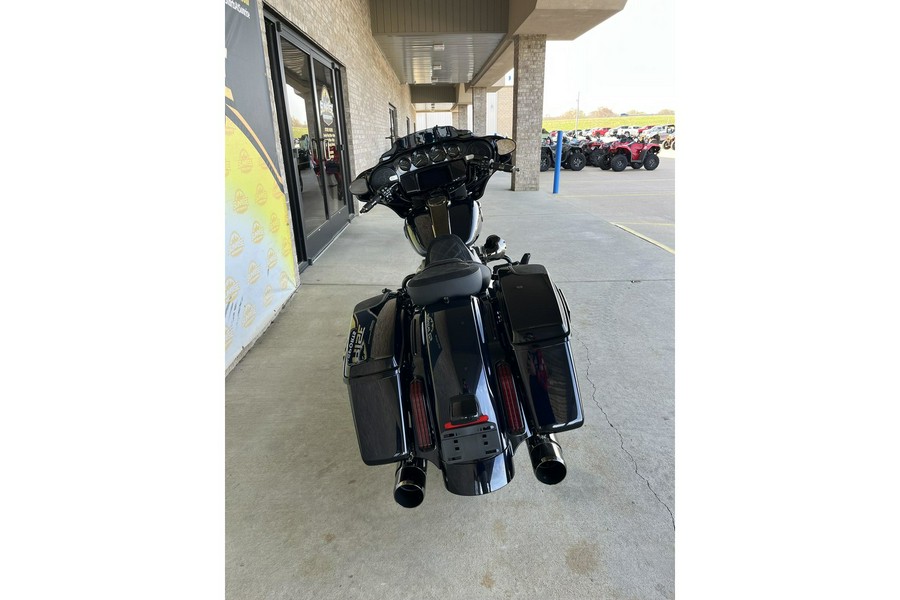 2022 CVO Street Glide - Harley-Davidson®