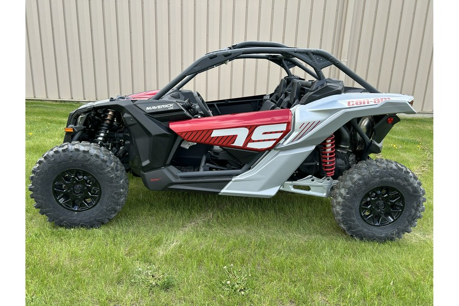 2024 Can-Am SSV MAV DS 64 TURB RD 24 DS TURBO