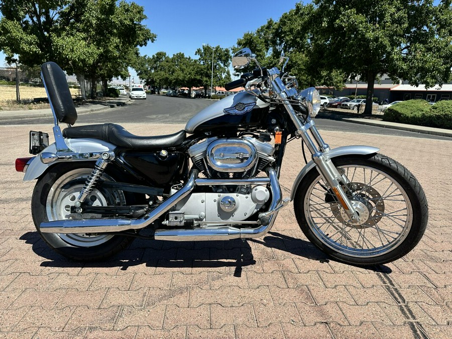 XL 883C 2003 Sportster® 883 Custom