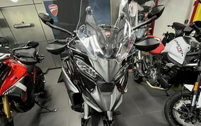 2025 Ducati Multistrada V4 S Travel & Radar Aviator Grey