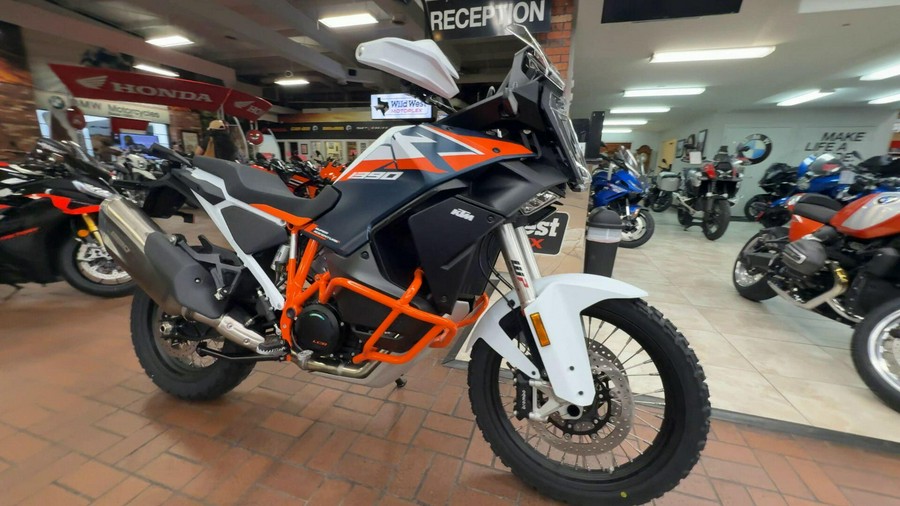2026 KTM 1390 SUPER ADVENTURE R OT
