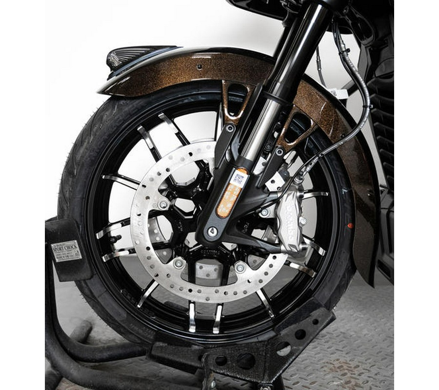 2024 Indian Motorcycle® Challenger® Dark Horse® Icon Smoky Quartz Metallic Pearl/Black Metallic