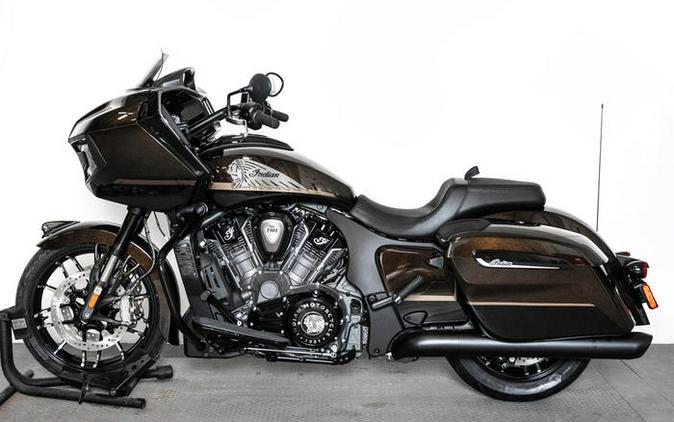 2024 Indian Motorcycle® Challenger® Dark Horse® Icon Smoky Quartz Metallic Pearl/Black Metallic