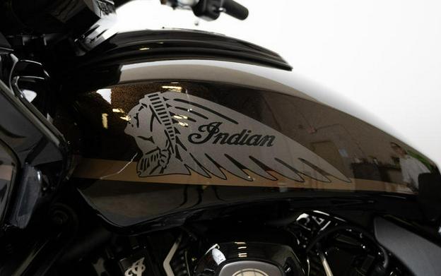 2024 Indian Motorcycle® Challenger® Dark Horse® Icon Smoky Quartz Metallic Pearl/Black Metallic