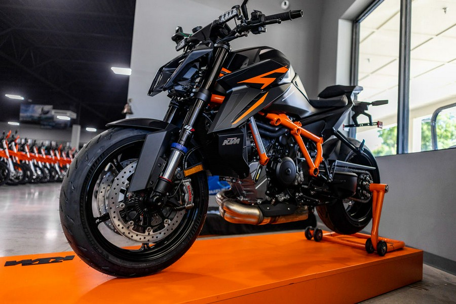 2024 KTM 1390 Super Duke R EVO