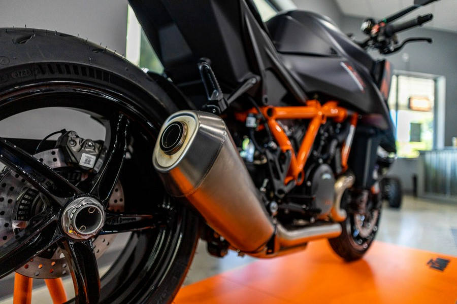 2024 KTM 1390 Super Duke R EVO