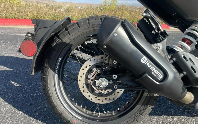 2022 Husqvarna Svartpilen 401